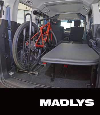 後期型車中泊 デリカ D:5 ﾊﾟｰﾂ 販売 | 輝オートMADLYS シングルベッドキット［後期型］